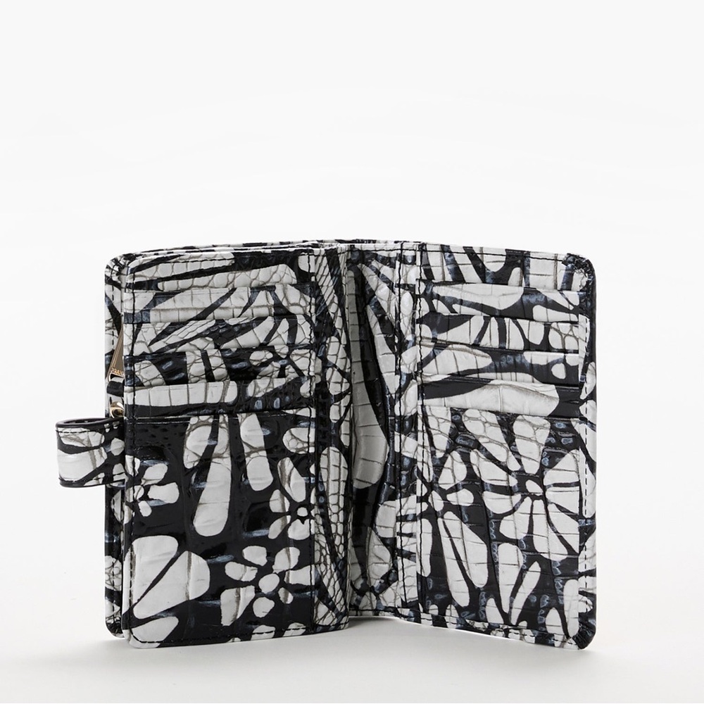 Brahmin Cami/Hanna wallet in Daisy Batik - Picture 12 of 17